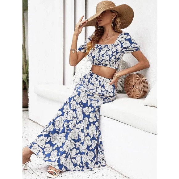 Blue White Floral Print Dress Set Puff Sleeve Crop Top Flowy Skirt Packable S 4 - Picture 2 of 11